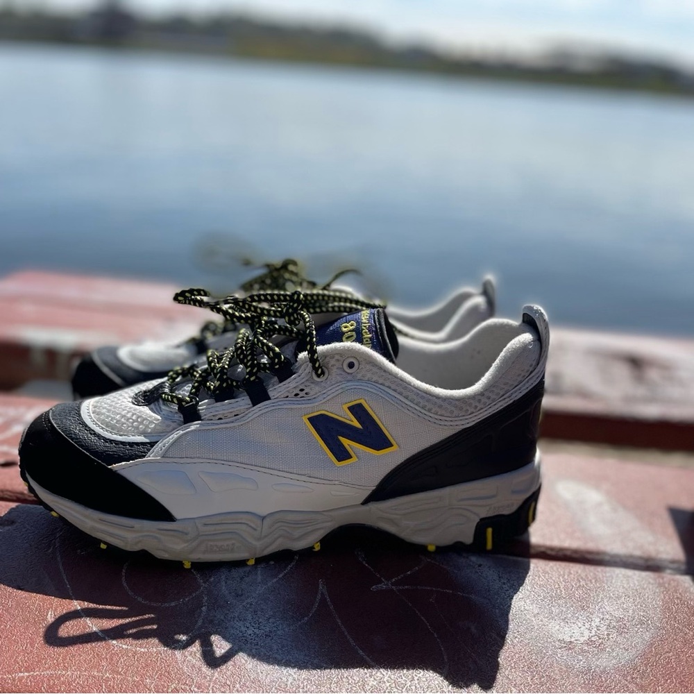 Multiple Sneakers for Sale (Pumas & New Balance)
